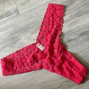 NWOT Victoria's Secret "The Lacie" Heart Mesh Soft Lace Thong